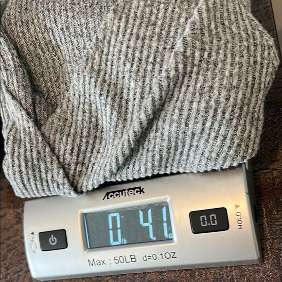 PAC Cares Women's Gray Knitted Ribbed Long Sleeve Crop Wrap Top Size Small - Picture 6 of 6